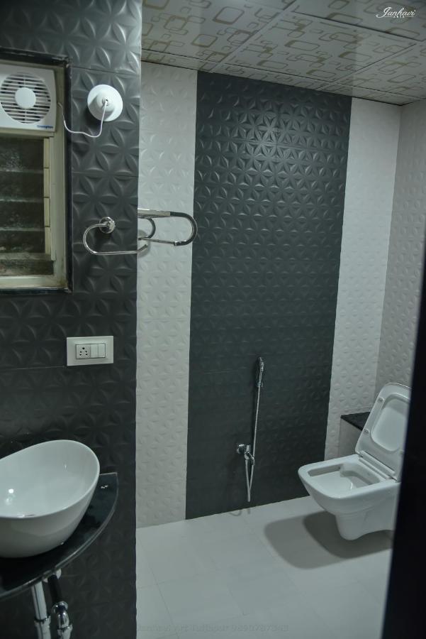 Pawan Executive Tuljapur Exterior photo
