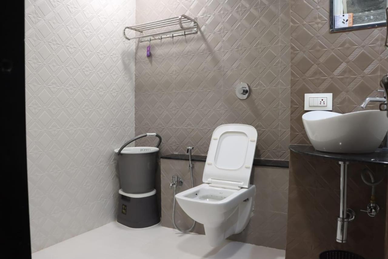 Pawan Executive Tuljapur Exterior photo