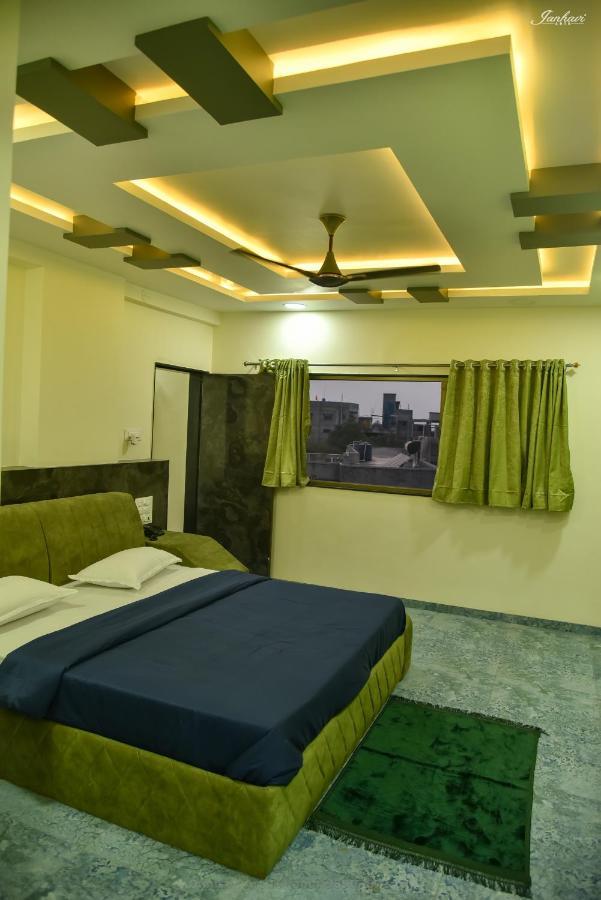 Pawan Executive Tuljapur Exterior photo