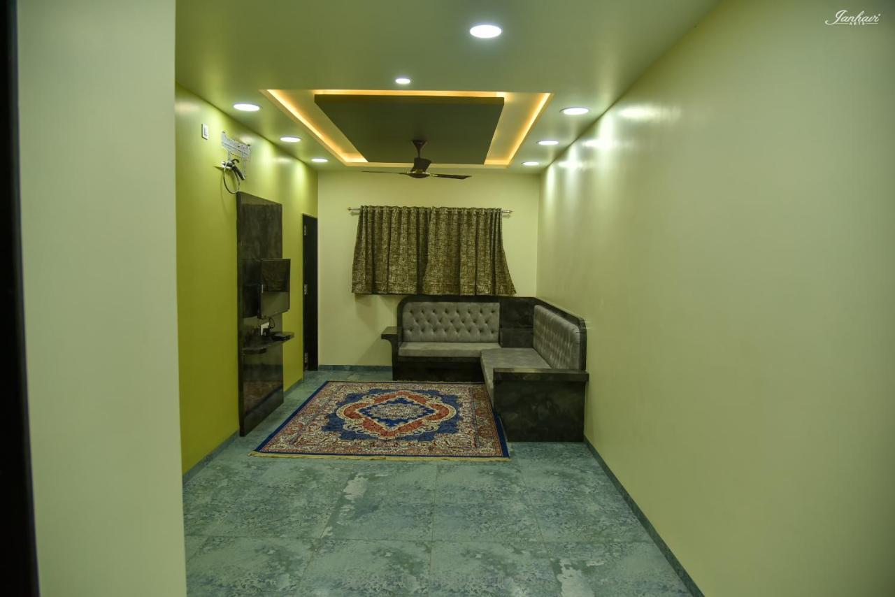 Pawan Executive Tuljapur Exterior photo