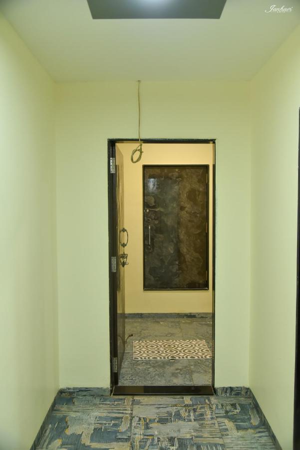 Pawan Executive Tuljapur Exterior photo